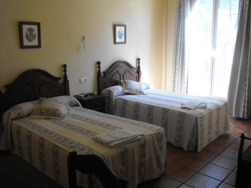 Hostal Nicol'S Hotell Luque Eksteriør bilde