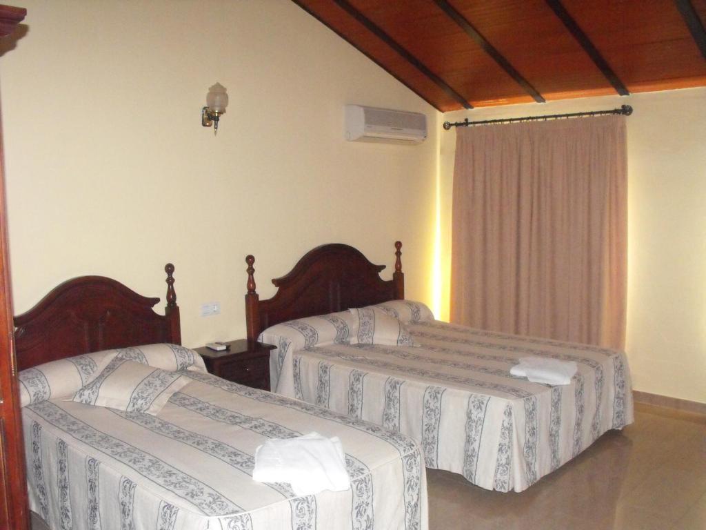 Hostal Nicol'S Hotell Luque Eksteriør bilde